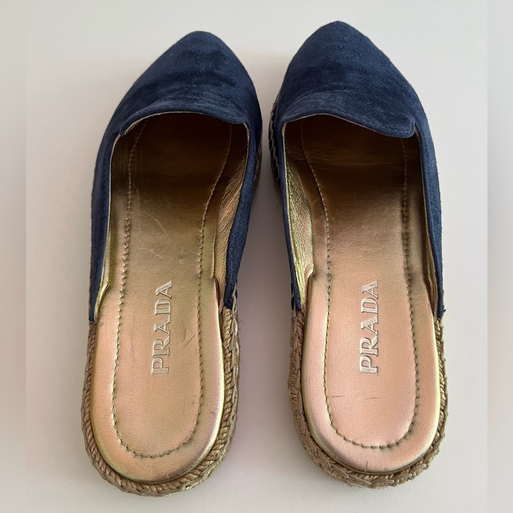 Women Prada Suede Leather Moccasin loafer slides size 38 (women’s Size 7)